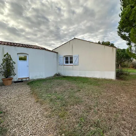 Maisonnette Chaleureuse - Au Calme Et Proche Cote LʼAiguillon-sur-Vie