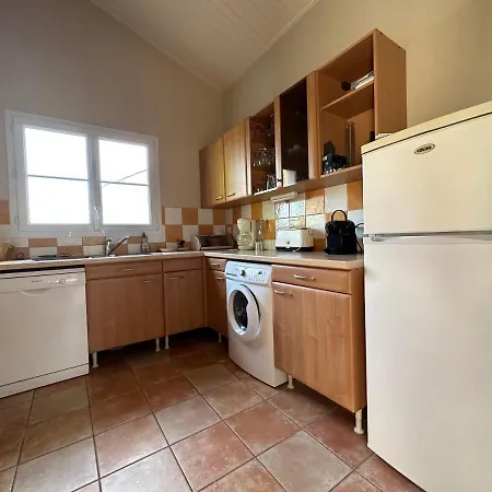 Maisonnette Chaleureuse - Au Calme Et Proche Cote * LʼAiguillon-sur-Vie